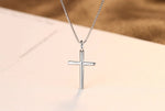 Chaine avec pendentif croix chrétienne
