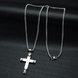 Pendentif Croix Homme Acier Inoxydable argent avec chaîne