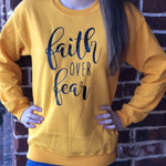 Sweat Jésus Femme Faith Over Fear - La Foi au Dessus de la Peur jaune